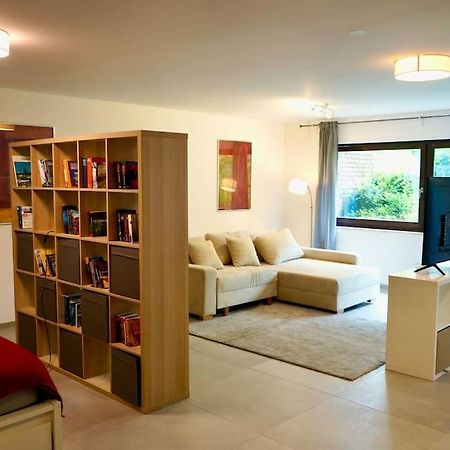 Helle Kellerwohnung Im Gruenen Mit Sauna Colónia Exterior foto
